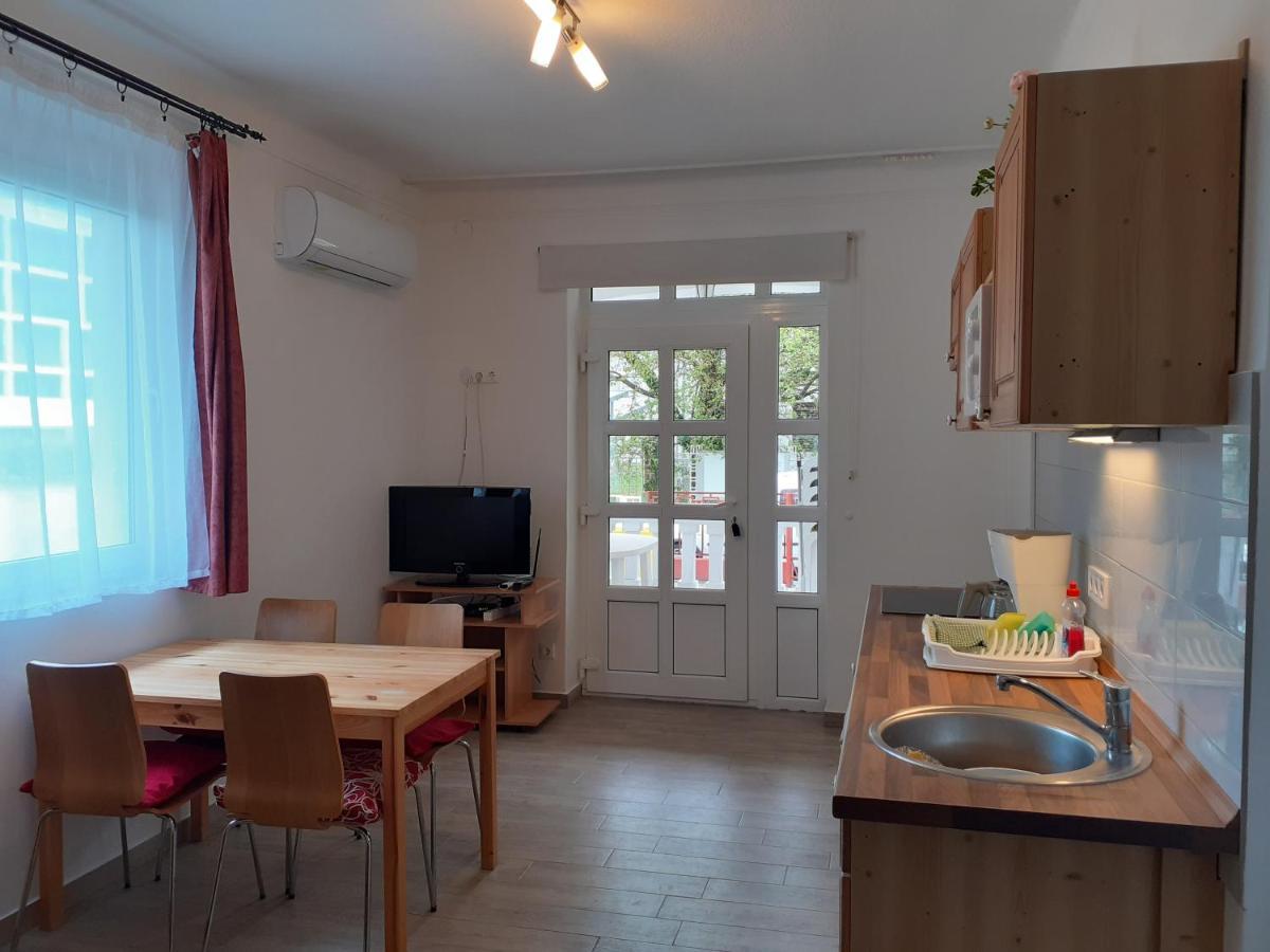 Anna Villa Balatonlelle Esterno foto