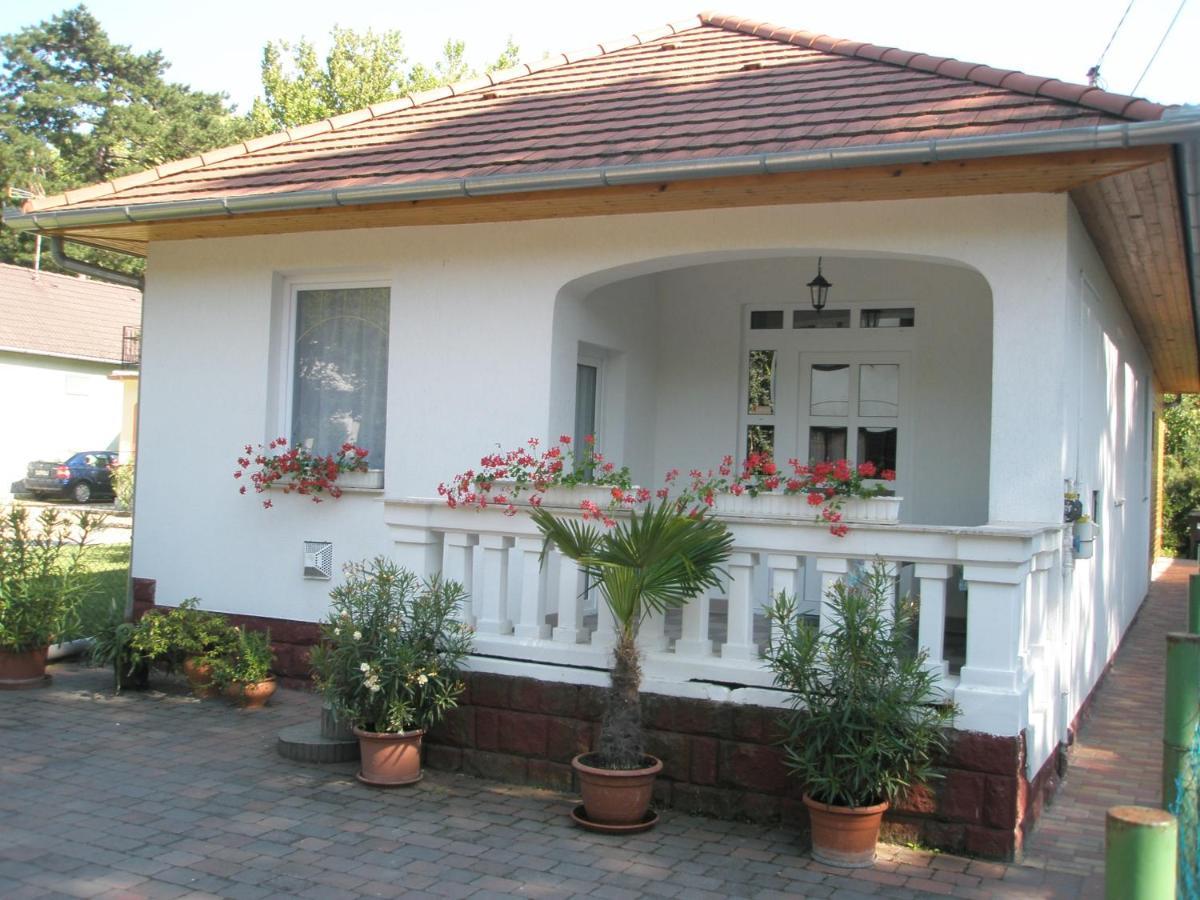 Anna Villa Balatonlelle Esterno foto