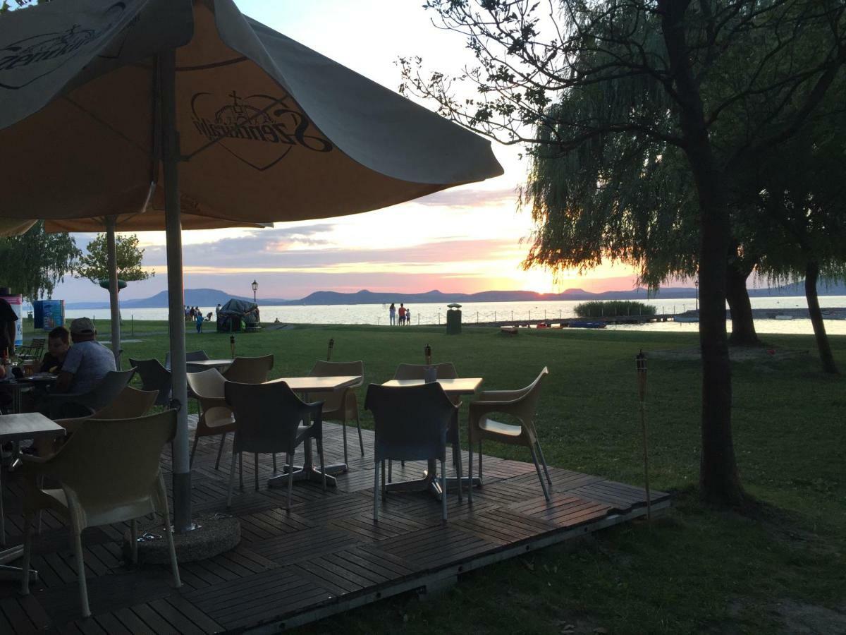 Anna Villa Balatonlelle Esterno foto